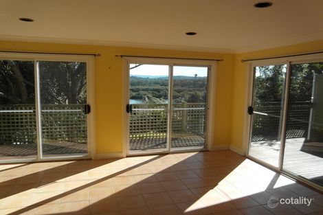 Property photo of 21 Oxley Avenue Kiama Downs NSW 2533