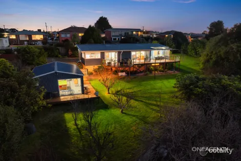 Property photo of 1 Hellyer Avenue Park Grove TAS 7320