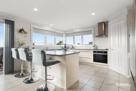 Property photo of 1 Hellyer Avenue Park Grove TAS 7320