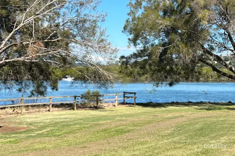 2 Sunset Pl, Tweed Heads West, NSW 2485