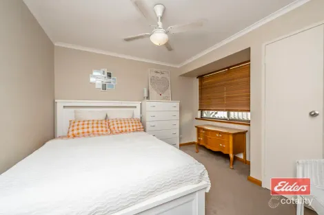 Property photo of 30 Glenview Street Mount Tarcoola WA 6530