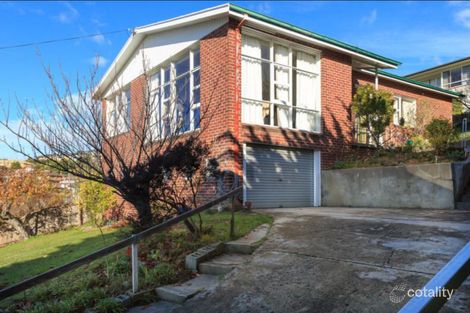 Property photo of 9 Wandeet Place Sandy Bay TAS 7005