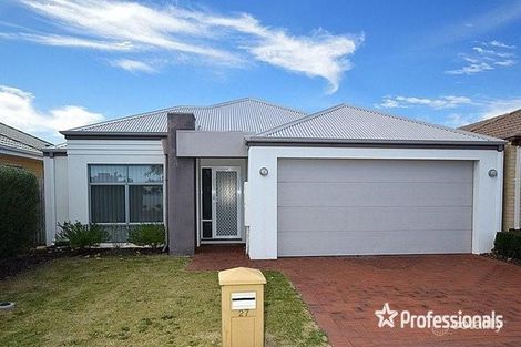 27 Towncentre Dr, Thornlie, WA 6108