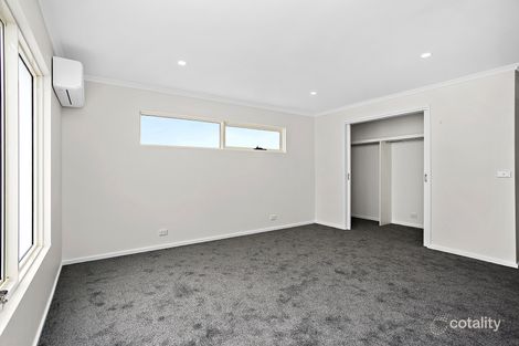 Property photo of 11 Formosa Court Narre Warren VIC 3805