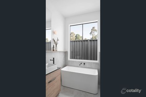 Property photo of 15 Debut Avenue Tarneit VIC 3029