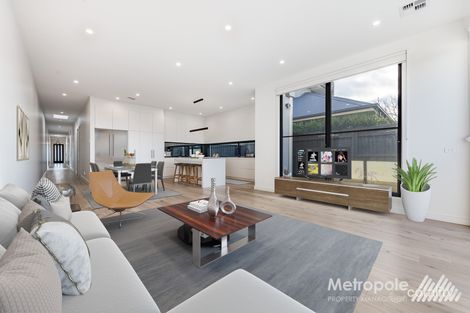 5a Hinkler Ave, Bentleigh East, VIC 3165