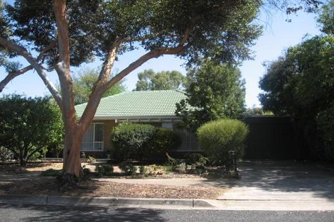 6 Auriel Way, Valley View, SA 5093