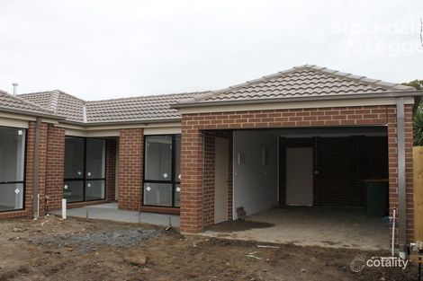 3/4 James St, Pakenham, VIC 3810