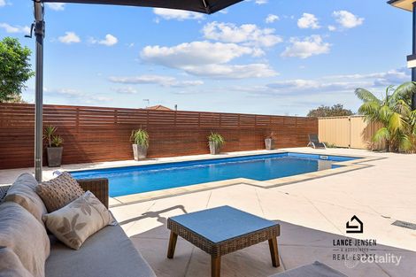 Property photo of 17 Maranatha Close Belmont North NSW 2280