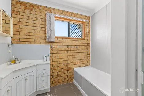 Property photo of 9 Johnson Street Rosenthal Heights QLD 4370