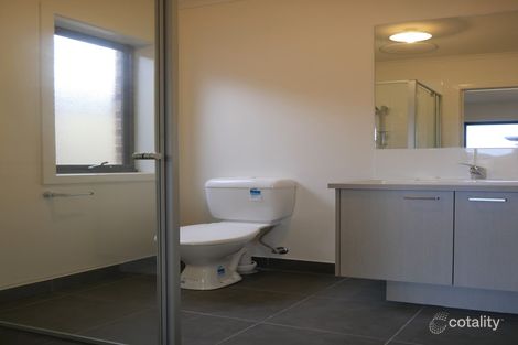 Property photo of 53 Wanneroo Circuit Harkness VIC 3337