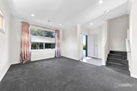 Property photo of 1 Apex Place Berwick VIC 3806