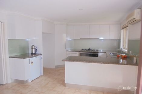 Property photo of 1/15 Karoonda Court Meadow Heights VIC 3048