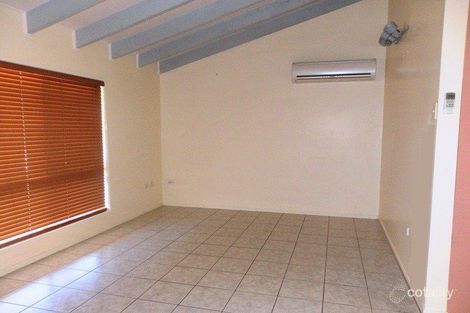 Property photo of 3 Colleen Avenue Emerald QLD 4720