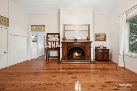 Property photo of 42 Loudon Street Sandgate QLD 4017