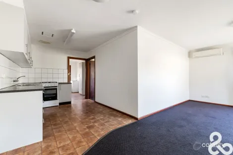 Property photo of 1/68 Thackeray Road Reservoir VIC 3073