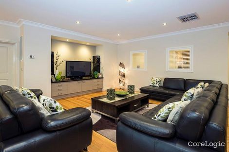 Property photo of 11 Water Pepper Court South Morang VIC 3752