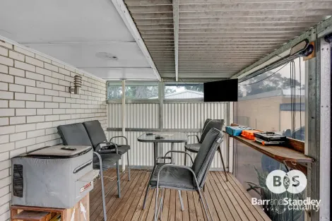 Property photo of 24 Stallard Place Withers WA 6230