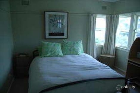 Property photo of 3 Dampier Street Chifley NSW 2036