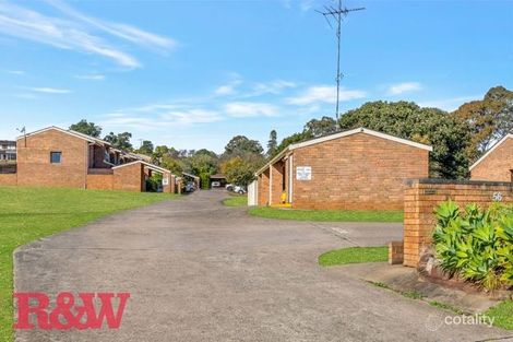 Property photo of 4/56 Woodhouse Drive Ambarvale NSW 2560