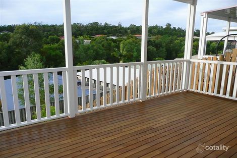 2/11 Ainslie St, Pacific Pines, QLD 4211