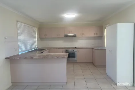 Property photo of 25 Argyle Court Beaconsfield QLD 4740