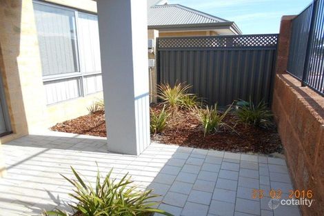 Property photo of 22 Plumosa Crescent Dayton WA 6055