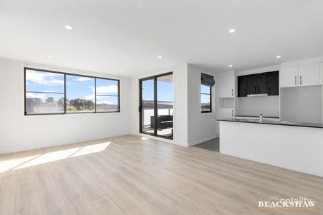 14/120 John Gorton Dr, Coombs, ACT 2611