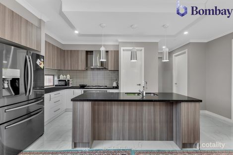 Property photo of 22 Brunning Rise Wollert VIC 3750