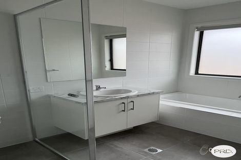 Property photo of 69 Hurley Circuit Baranduda VIC 3691