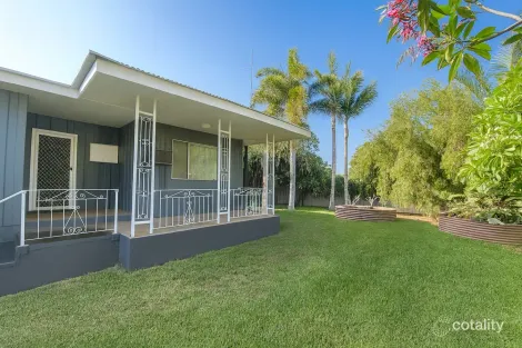 600 South River Rd, South Plantations, WA 6701