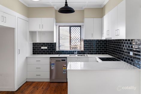 Property photo of 27 Hursley Road Newtown QLD 4350