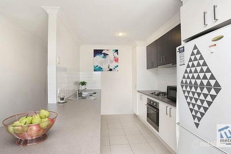 Property photo of 10 Alapont Close Pakenham VIC 3810