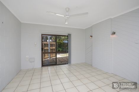 2 Briggs Cl, Whitfield, QLD 4870