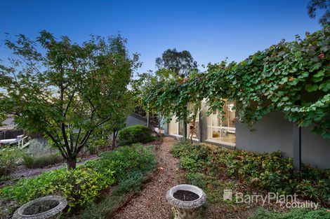 Property photo of 8 Sturt Place Diamond Creek VIC 3089