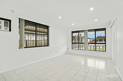 4 Gregory St, Fairfield West, NSW 2165