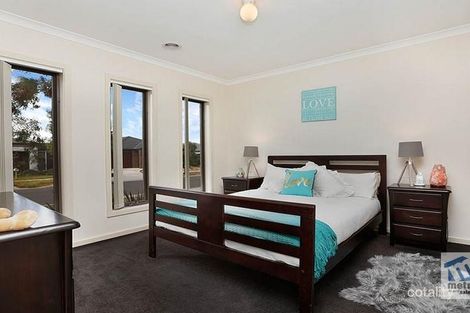 Property photo of 13 Clare Street Brookfield VIC 3338