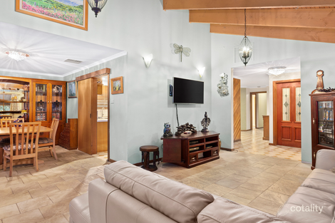 Property photo of 14 Eskholme Rise St Helena VIC 3088