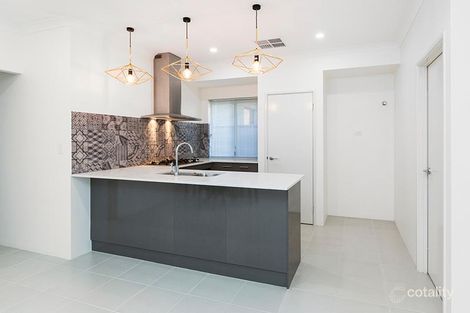 54 Adelong Ave, Golden Bay, WA 6174
