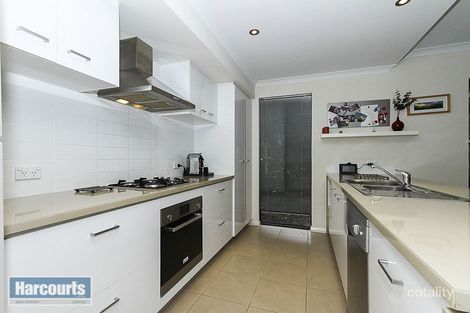 13/18 Jacksonia Prom, Success, WA 6164