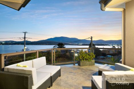 Property photo of 1/176 Derwent Avenue Lindisfarne TAS 7015