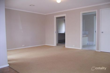 Property photo of 16 Torpy Place Jerrabomberra NSW 2619