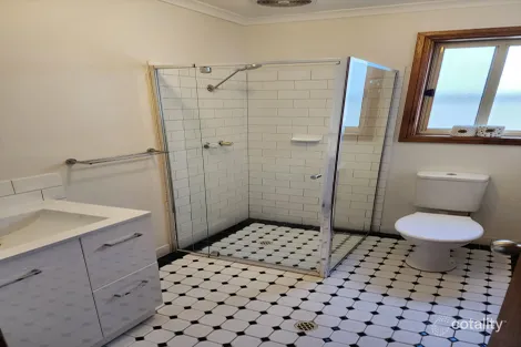 Property photo of 4 Wilson Court Mount Barker SA 5251