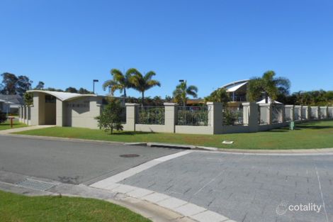 Property photo of 31 The Peninsula Helensvale QLD 4212