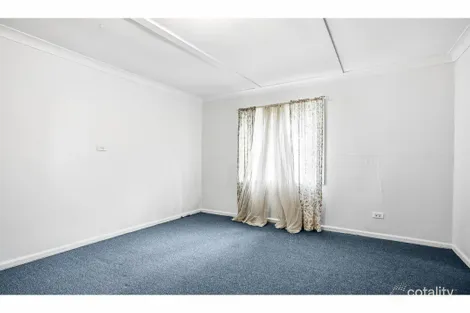 Property photo of 260 McIver Avenue West Hoxton NSW 2171
