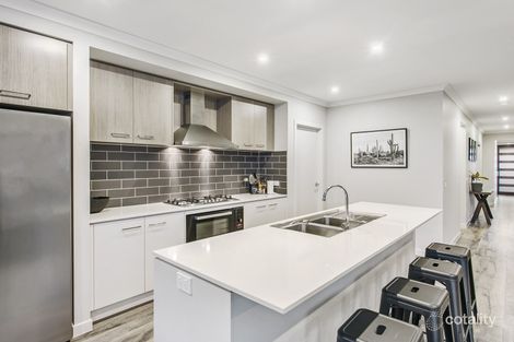 Property photo of 7 Homebush Avenue Cranbourne East VIC 3977