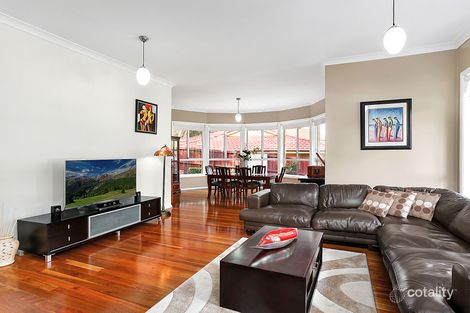 Property photo of 19 Silverleaf Row Menai NSW 2234