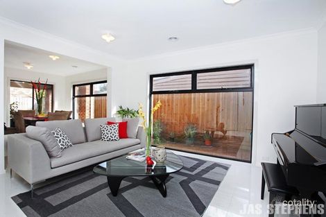 Property photo of 43 Buckingham Street Footscray VIC 3011