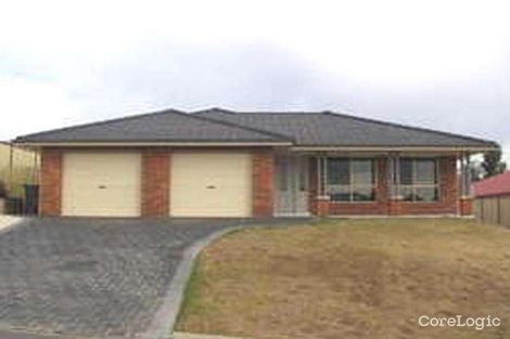 4 Honeyoak Dr, Aberglasslyn, NSW 2320