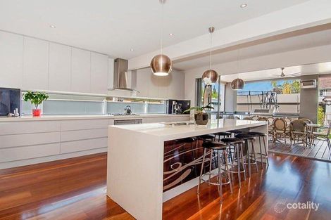 Property photo of 1 Merchiston Grove Strathmore VIC 3041